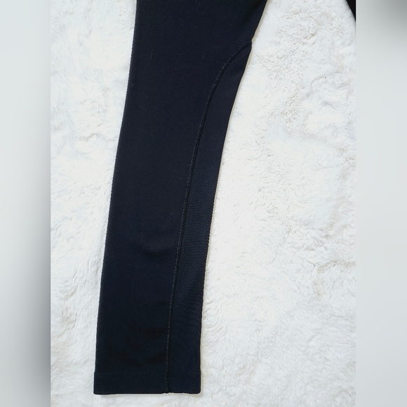 Lululemon Riding Pants. Size 4. Black - Picture 2 of 12